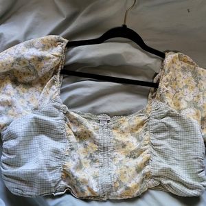 American Eagle cropped puff sleeve crop shirt yellow green white size xxl